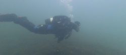 Diver in mid-water at Leybourne Lakes